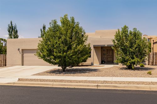 43 Bosquecillo, Santa Fe, NM, 87508-1474 | Card Image
