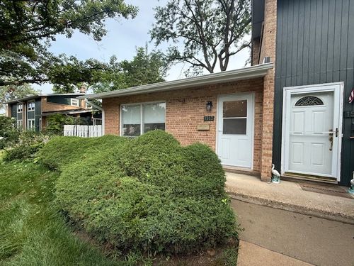 1-1913 Willow Hill Ct, Northfield, IL, 60093-3254 | Card Image