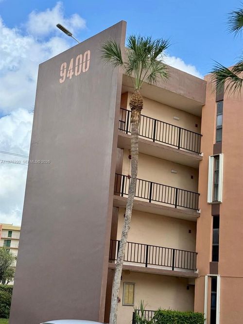 312-9400 W Flagler St, Miami, FL, 33174-2076 | Card Image