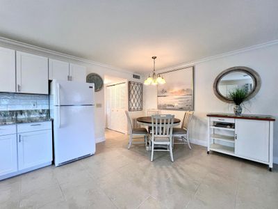 73 Bedford C, Condo with 1 bedrooms, 1 bathrooms and null parking in West Palm Beach FL | Image 3