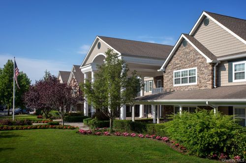 260-260 Adams Way, Sayville, NY, 11782-1961 | Card Image