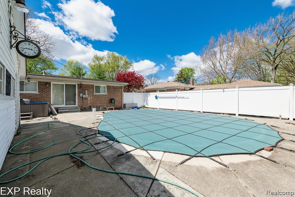 Residential Lease in Dearborn Heights 3