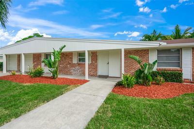 3037 Goldenrod Street, House other with 3 bedrooms, 2 bathrooms and null parking in Sarasota FL | Image 1