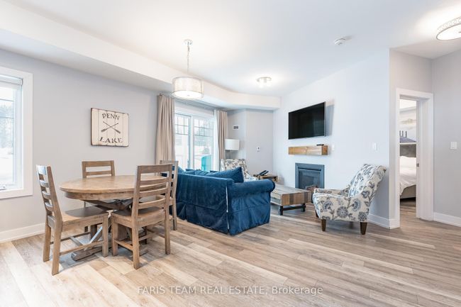 218 - 25 Pen Lake Point Rd, Condo with 1 bedrooms, 1 bathrooms and 2 parking in Huntsville ON | Image 7