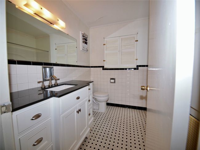 1431 Brazos St, House other with 4 bedrooms, 2 bathrooms and null parking in Graham TX | Image 21