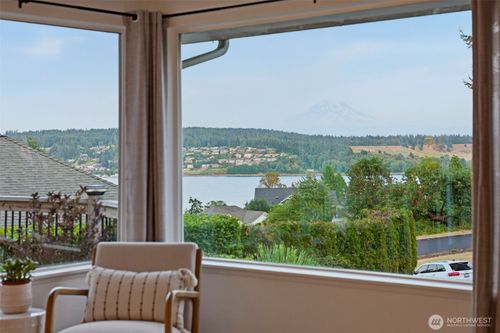 1263 Pilchuck Dr, Fox Island, WA, 98333-9631 | Card Image