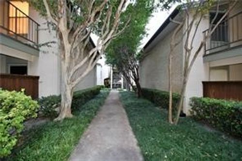 2078-12818 Midway Rd, Dallas, TX, 75244-6395 | Card Image