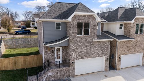 2314 18th Ave N, Nashville, TN, 37208-1117 | Card Image