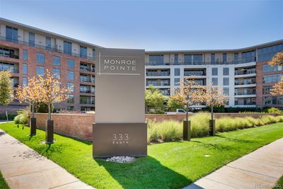 Monroe Pointe Exterior | Image 1