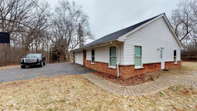 2415 E Hammond Lake Dr, House other with 5 bedrooms, 2 bathrooms and null parking in Bloomfield Hills MI | Image 14