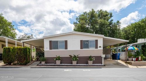 2 Robertson Way, Newbury Park, CA, 91320-3939 | Card Image