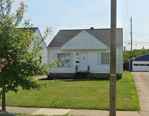 7413 Ira Avenue, Brooklyn, OH, 44144 | Card Image