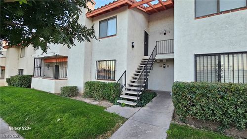 33-1701 E Katie Ave, Las Vegas, NV, 89119-5623 | Card Image