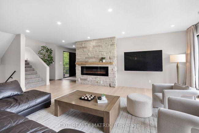 8049 Adam Baker Way, House other with 4 bedrooms, 3 bathrooms and 12 parking in Metcalfe ON | Image 8