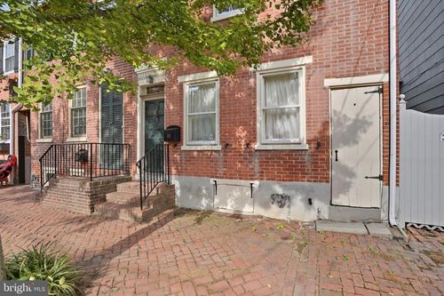 132 E 3rd St, Historic New Castle, DE, 19720-4537 | Card Image