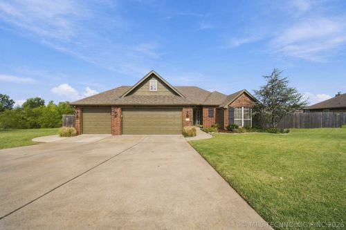 213 53rd St, Sand Springs, OK, 74063-3403 | Card Image