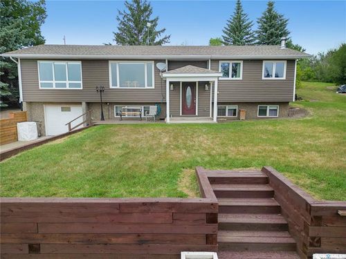 6 Valley View Drive, North Battleford Rm No. 437, SK, S9A2X4 | Card Image