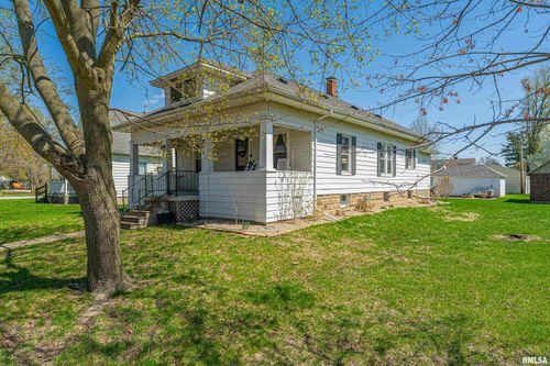 103 S Poplar St, Easton, IL, 62633-9772 | Card Image