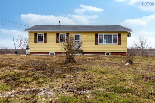 3024 Clarence Rd, Lawrencetown, NS, B0S1M0 | Card Image