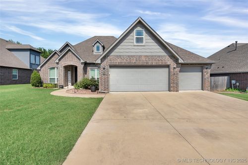 3915 S 15th Pl, Broken Arrow, OK, 74011-5150 | Card Image