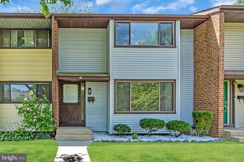 63 Dennison Dr, East Windsor, NJ, 08520-5308 | Card Image