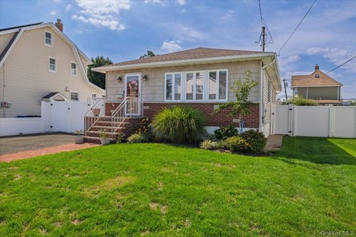 145 Bismark Avenue, Hempstead, NY, 11581 | Card Image