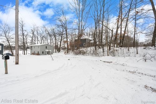 10128 Dar Ln, Goodrich, MI, 48438-9403 | Card Image