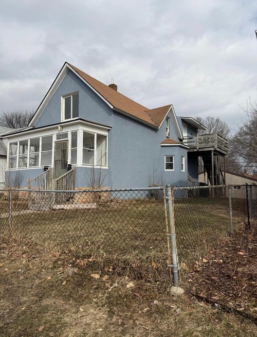 1086 Galtier St, Saint Paul, MN, 55117-5105 | Card Image