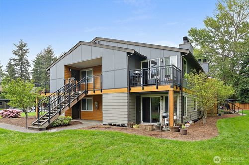 r103-10831 Ne 147th Ln, Bothell, WA, 98011-4827 | Card Image
