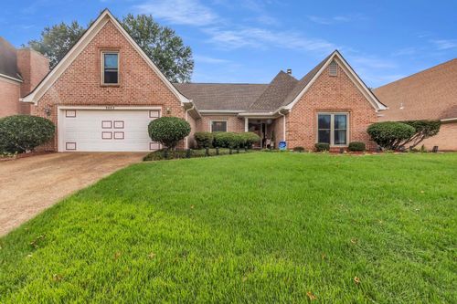 9002 Brent Ln, Cordova, TN, 38016-4062 | Card Image