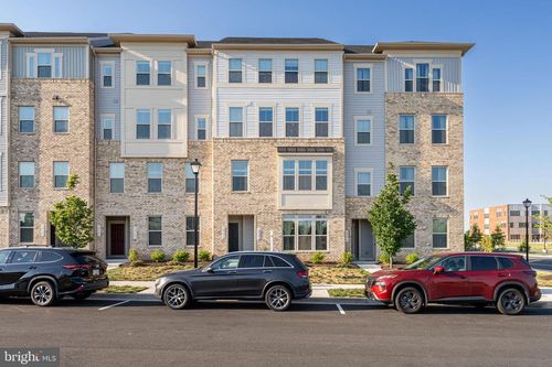 24272 Thurso Sq, STERLING, VA, 20166-2778 | Card Image
