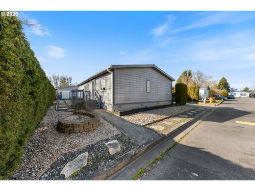 1377 Sw Louise Dr, McMinnville, OR, 97128-7622 | Card Image