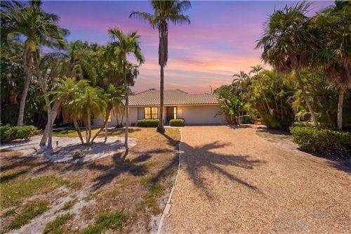 1323 Par View Dr, SANIBEL, FL, 33957 | Card Image