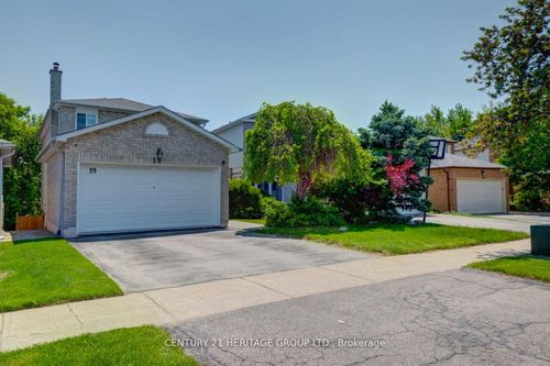 19 Bingham St, Richmond Hill, ON, L4C8Y6 | Card Image