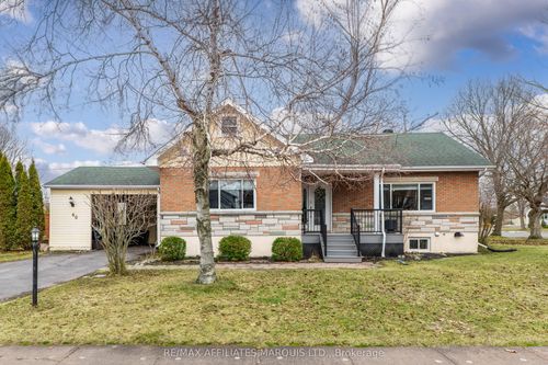 40 Bethune Ave, Long Sault, ON, K0C1P0 | Card Image
