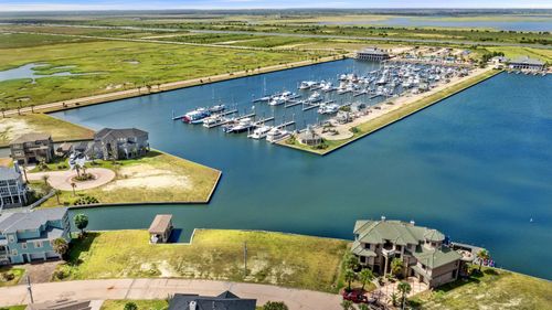 26 Fleming, Hitchcock, TX, 77563-3680 | Card Image