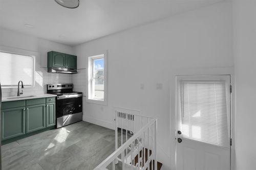 369 Greengrove Ave, Uniondale, NY, 11553-1816 | Card Image