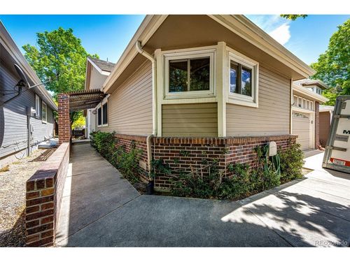 2566 S Independence Ct, Lakewood, CO, 80227-2848 | Card Image