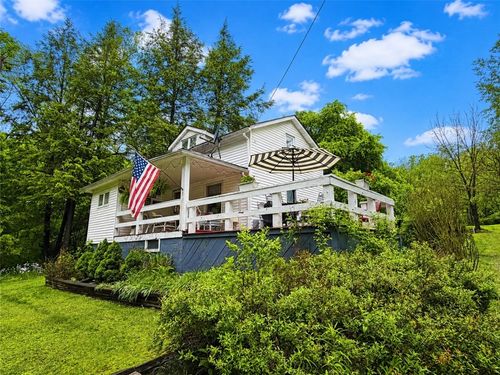 261 Fairview School Rd, Ligonier, PA, 15658-3587 | Card Image