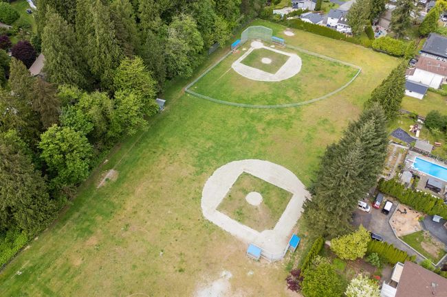 21764 124 Ave, House other with 3 bedrooms, 4 bathrooms and 8 parking in Maple Ridge BC | Image 30