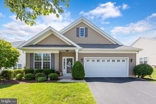 215 Gaston Ln, COATESVILLE, PA, 19320-6541 | Card Image