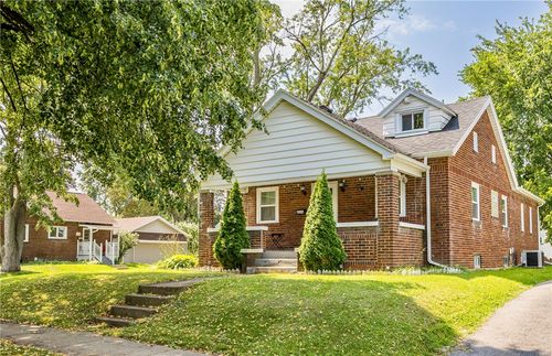 226 Crestwood Blvd, Gates, NY, 14624-1708 | Card Image
