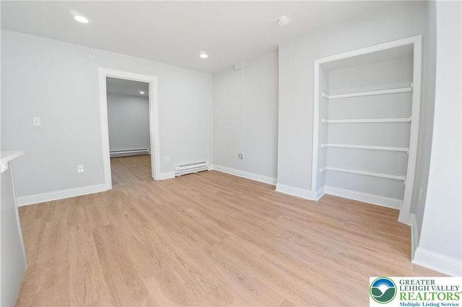 827 W Linden St, Condo with 11 bedrooms, 8 bathrooms and 3 parking in Allentown PA | Image 21