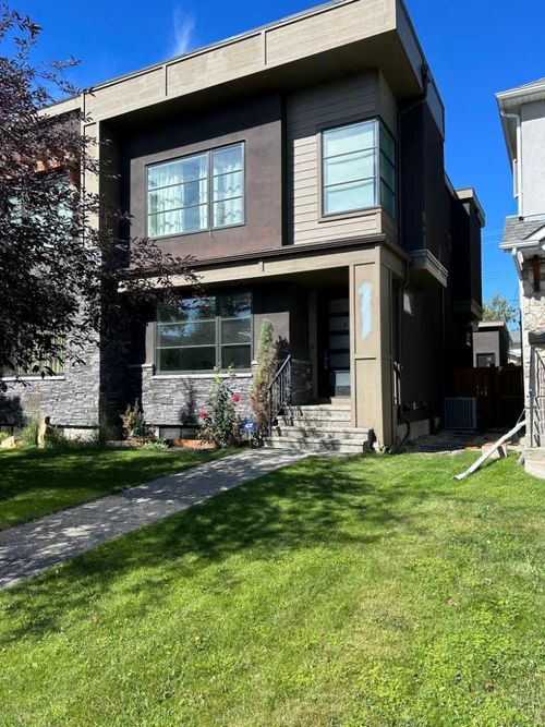 2413 25 St Sw, Calgary, AB, T3E1X5 | Card Image