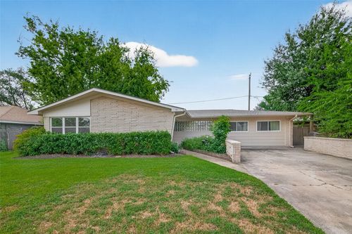 5001 Libbey Ln, Houston, TX, 77092-5230 | Card Image