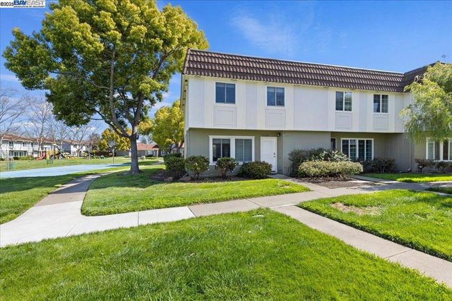 Front of House | Image 23
