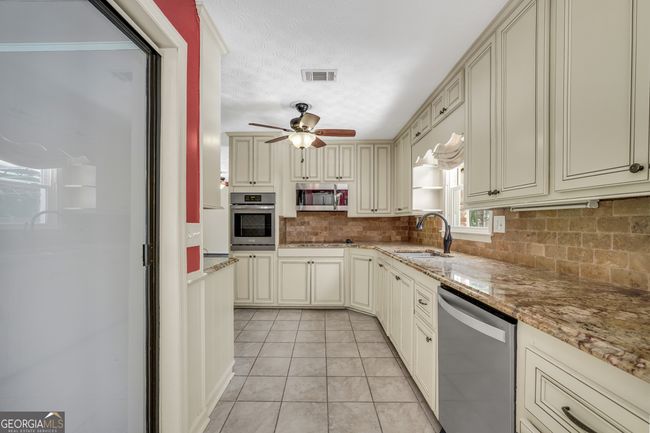 234 Crumbley Rd, House other with 3 bedrooms, 2 bathrooms and 2 parking in MCDONOUGH GA | Image 21