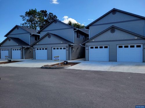 3744 Peter Ln Ne, Salem, OR, 97305 | Card Image