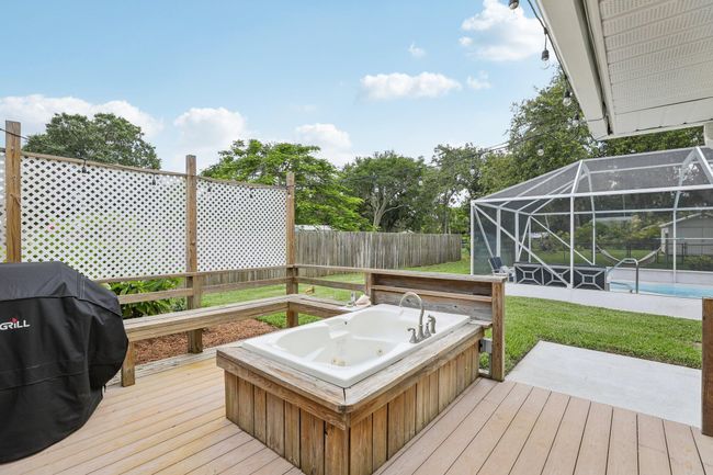 9830 Oak Trl, House other with 3 bedrooms, 3 bathrooms and null parking in Sebastian FL | Image 26
