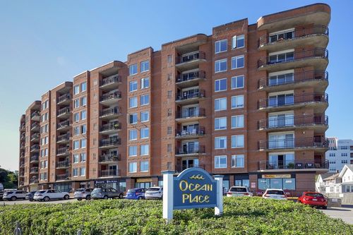 apt-208-121 Nantasket Ave, Hull, MA, 02045-3171 | Card Image
